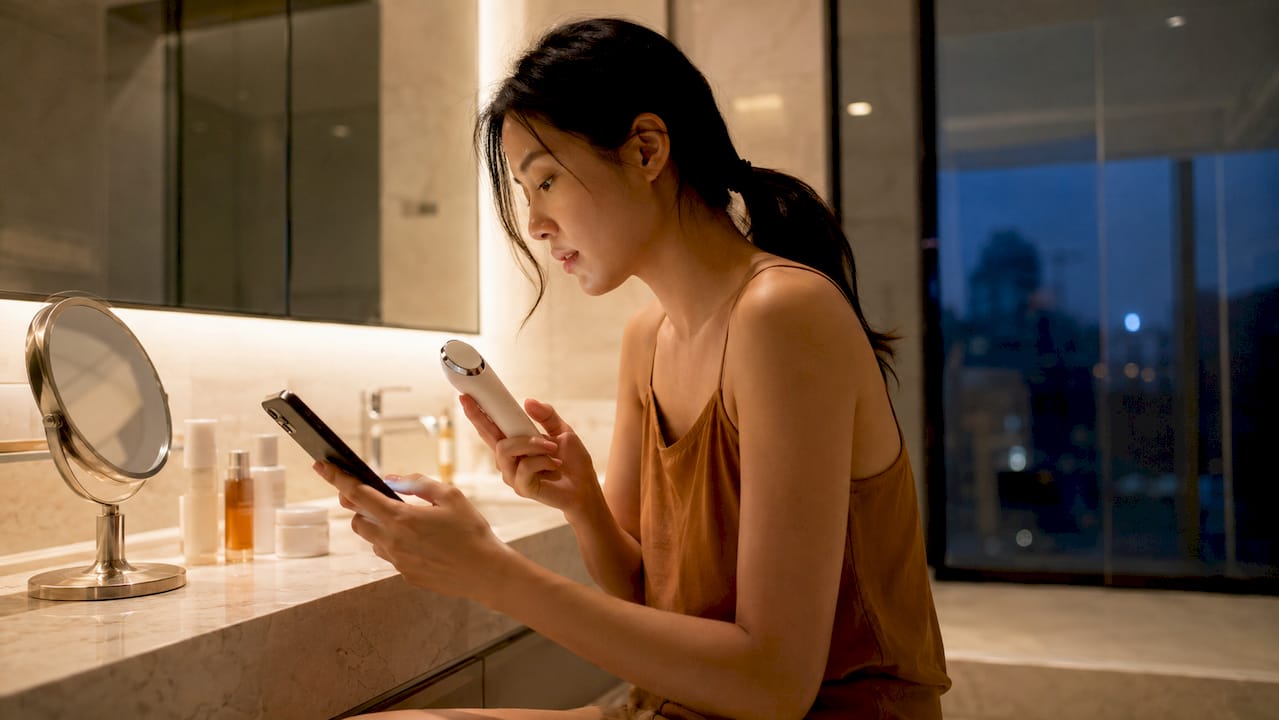 What does beauty device connectivity mean in 2026?